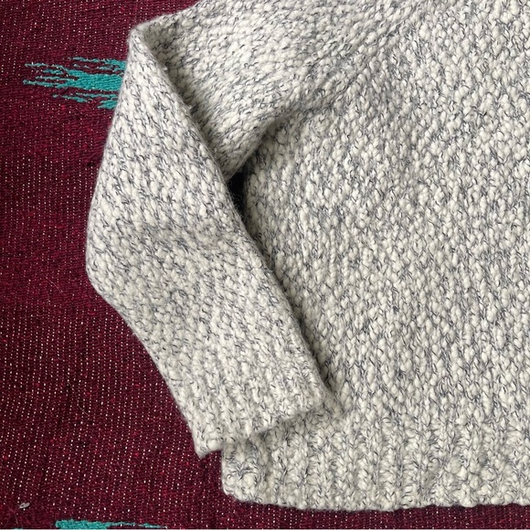 Vince Cropped Wool Cashmere Blend Sweater - Picture 2 of 8